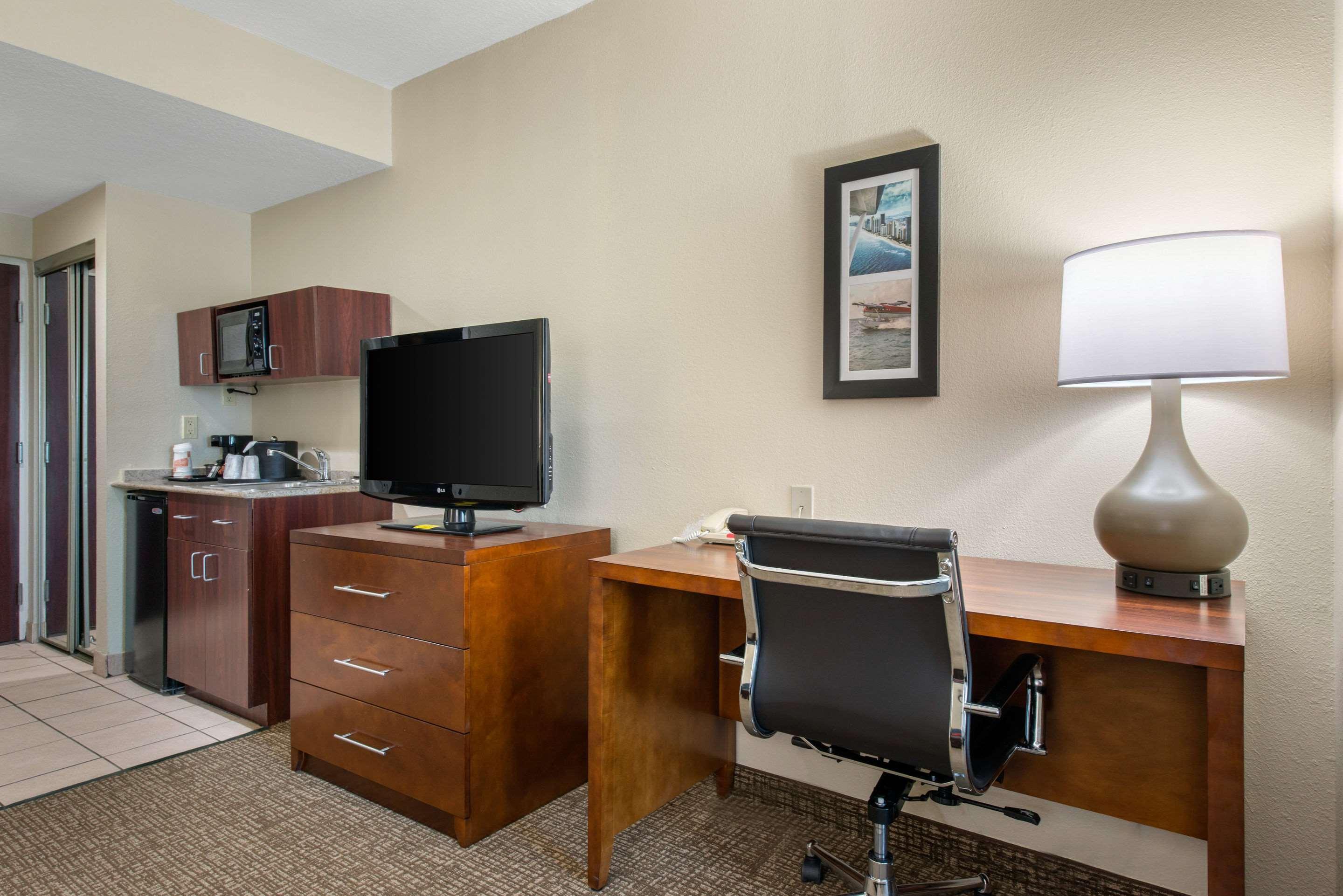 Comfort Inn & Suites Tavares North Экстерьер фото