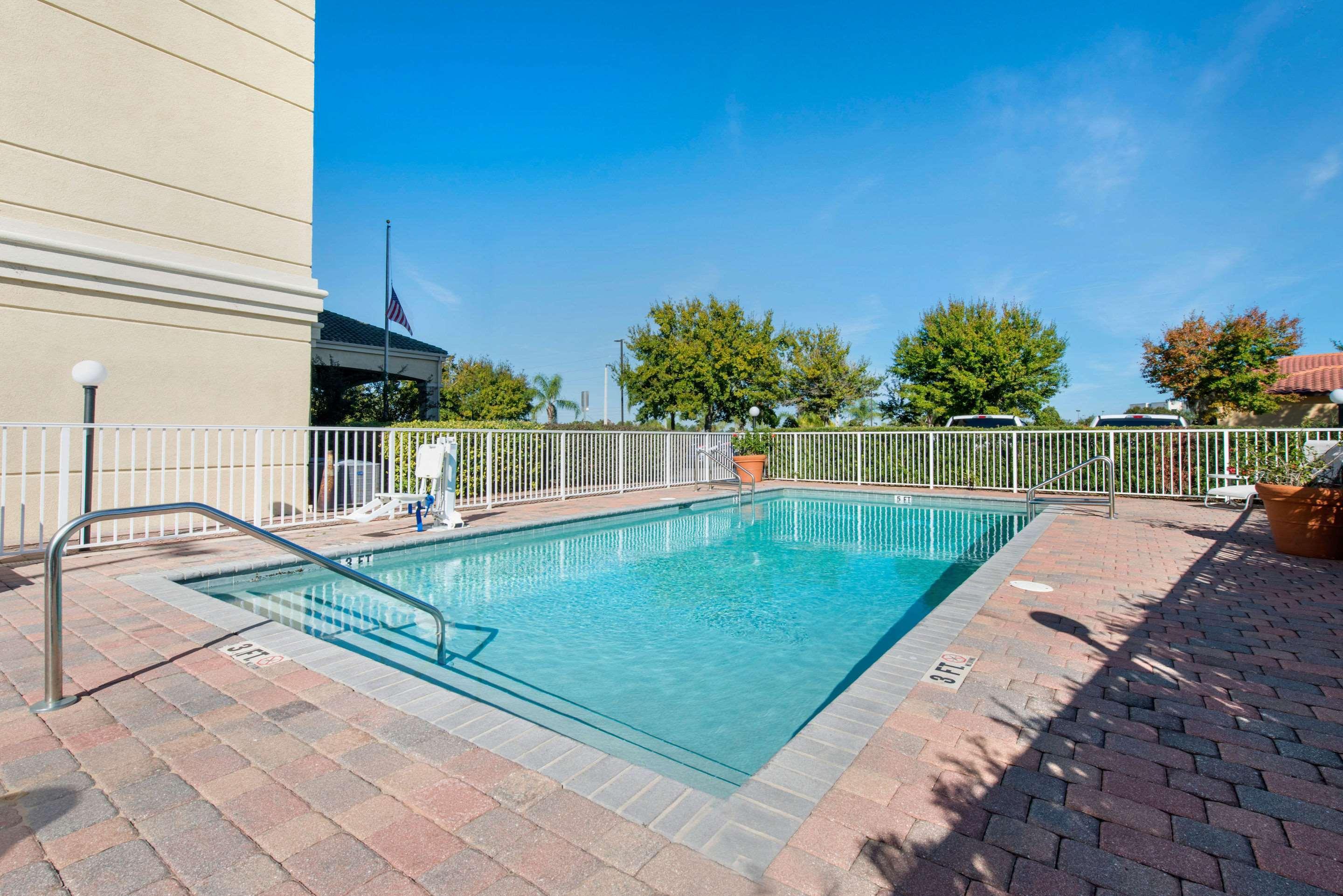 Comfort Inn & Suites Tavares North Экстерьер фото