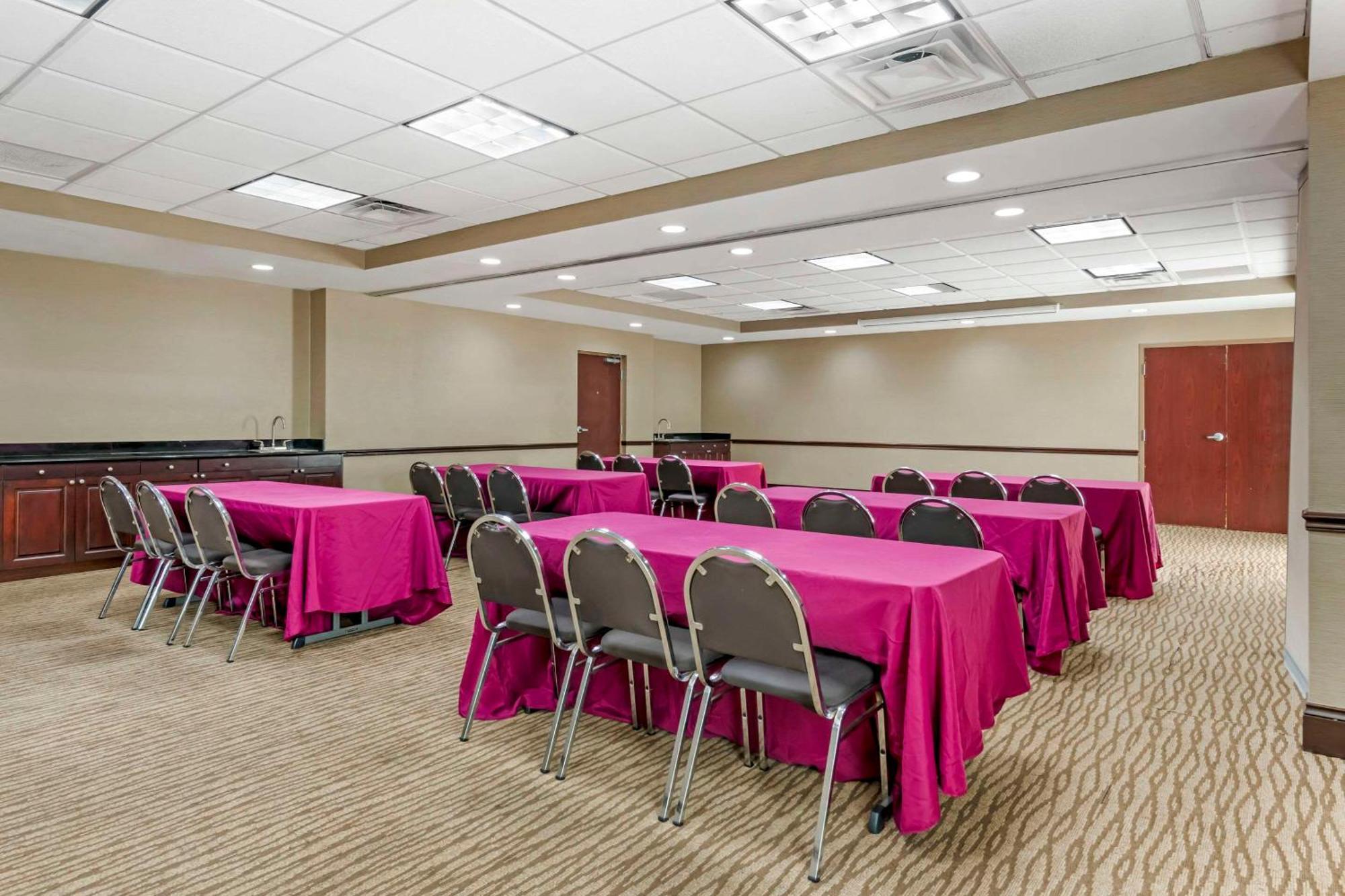 Comfort Inn & Suites Tavares North Экстерьер фото