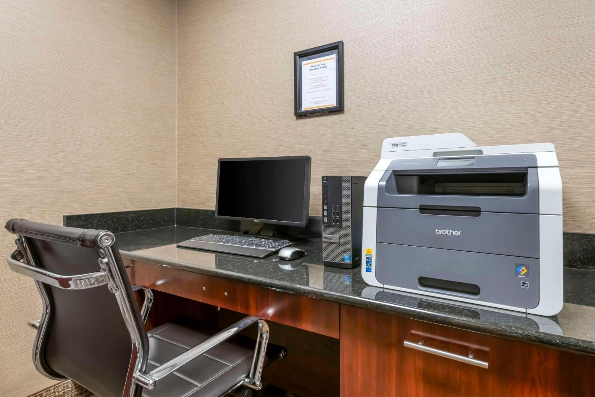 Comfort Inn & Suites Tavares North Экстерьер фото
