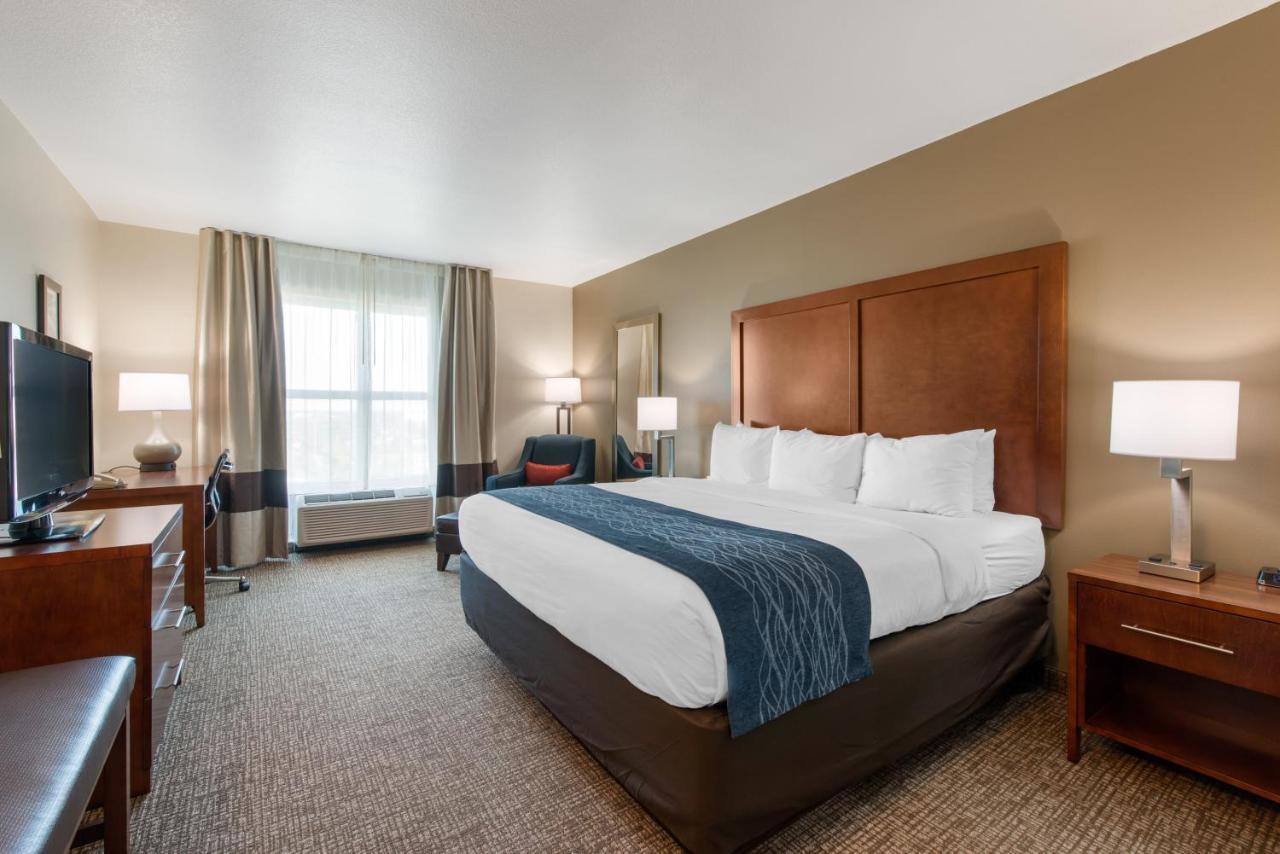 Comfort Inn & Suites Tavares North Экстерьер фото
